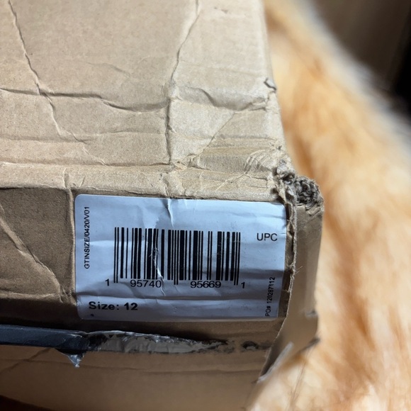 New in box Adidas Men Sz 12 Foam Runner RNNR Black slide slip on - Picture 9 of 9